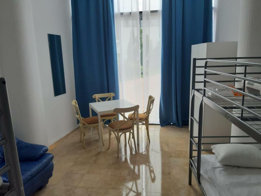 Hotel Andy Km 36 Bukareszt Zewnętrze zdjęcie